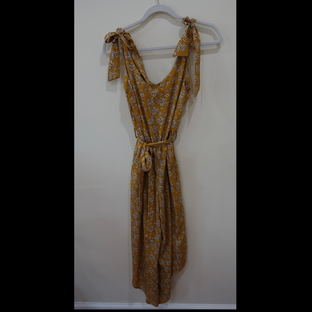 Amazon Sleeveless Tie Wide Leg Jumpsuit with Belt - Large